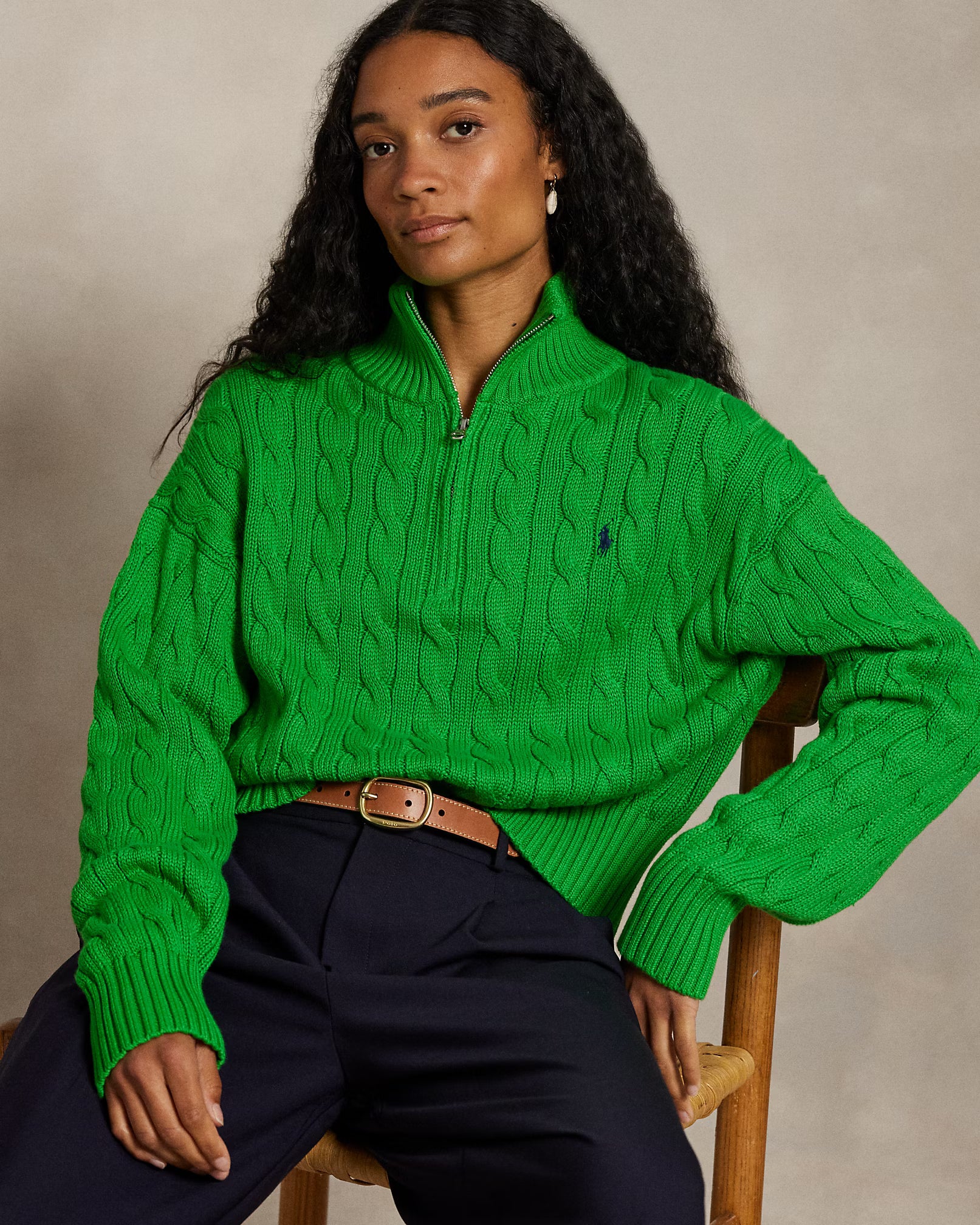 Suéter de algodão com trama trançada e zíper até o peito