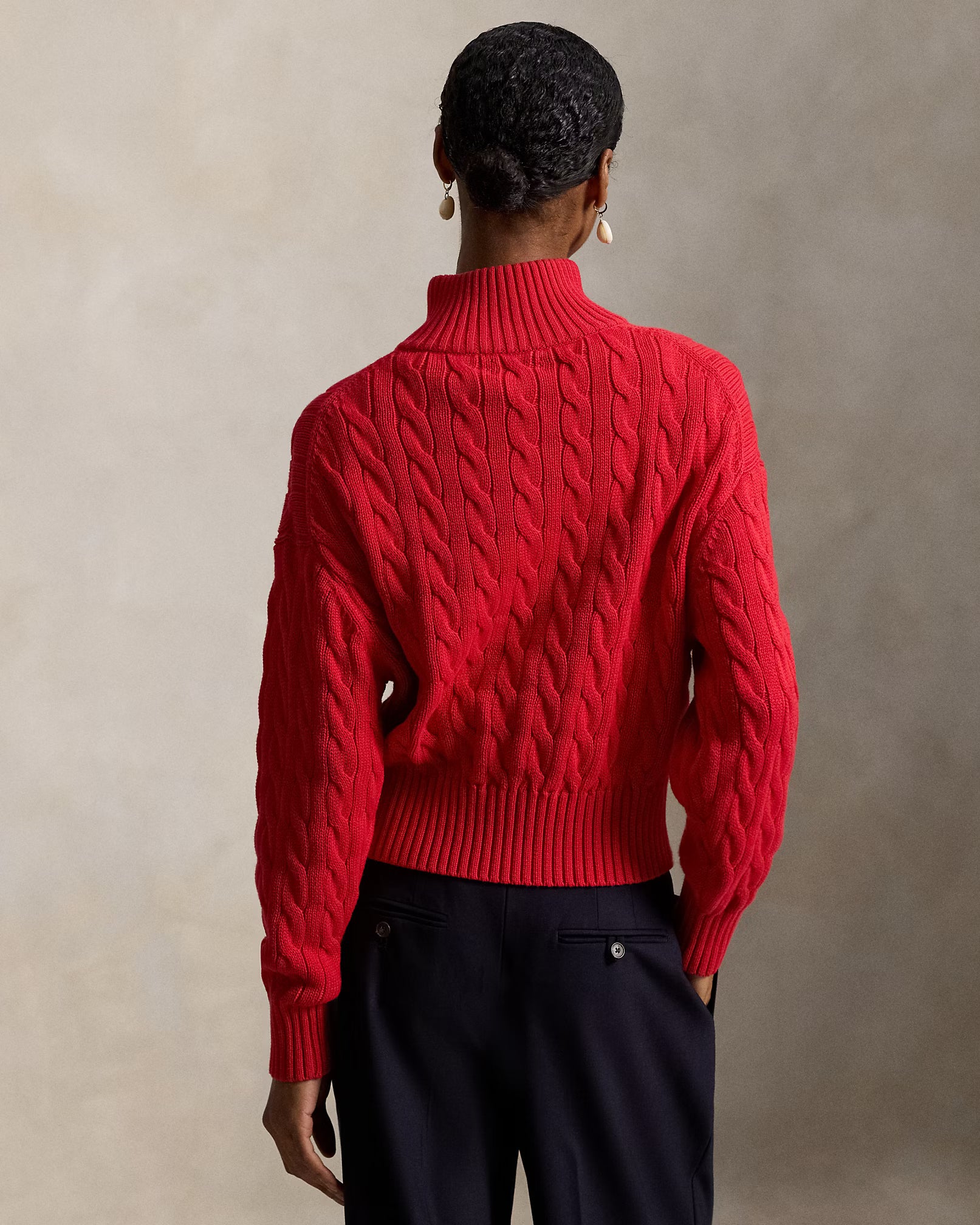 Suéter de algodão com trama trançada e zíper até o peito